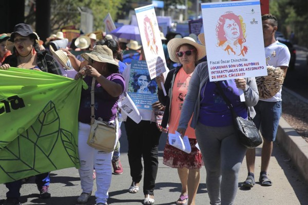 Hondureñas piden equidad en el Día Internacional de la Mujer