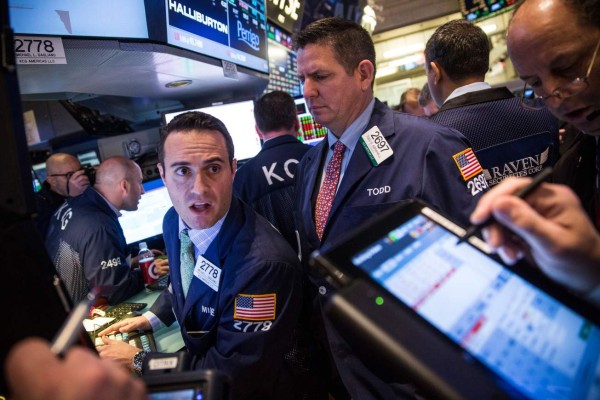 Wall Street cierra en equilibrio; indicadores suben  