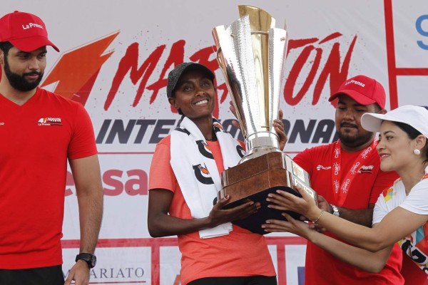 La etiope Shewarge Amare gana la 41 Maratón Internacional de LA PRENSA