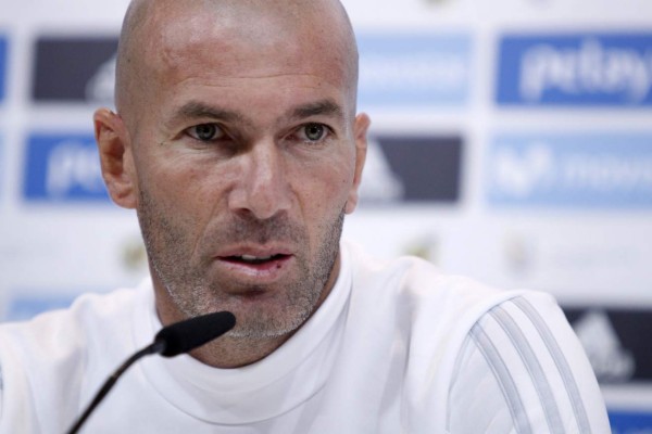 Zidane, 'muy molesto', asegura que hay 'algo' tras la sanción a Cristiano