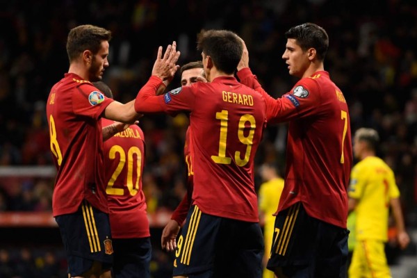 Video: España golea y será cabeza de serie en el sorteo a la Eurocopa