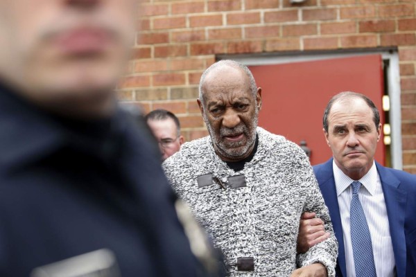 Fijan fianza de millón de dólares a Bill Cosby