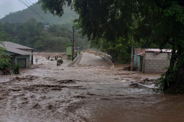 Iota causa estragos en Guatemala deja varios muertos y desaparecidos