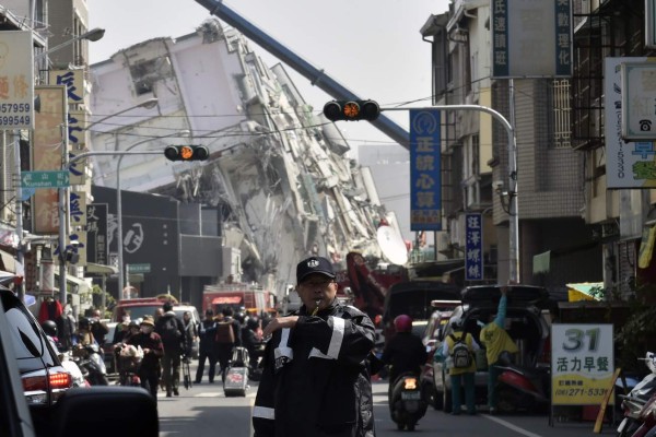 Cifra de víctimas por sismo en Taiwán se eleva a 31