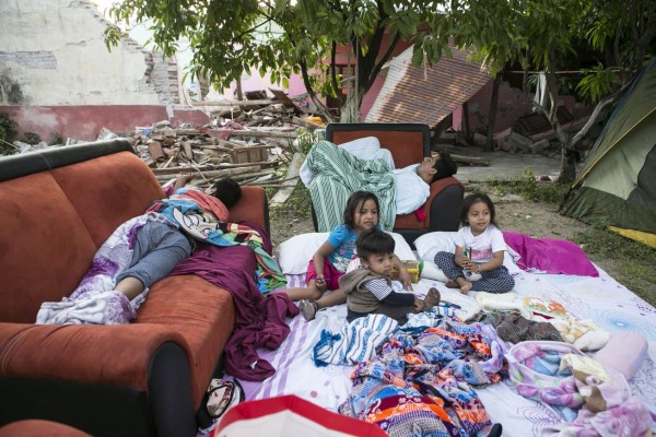 Juchitán pide más ayuda al Gobierno para atender damnificados