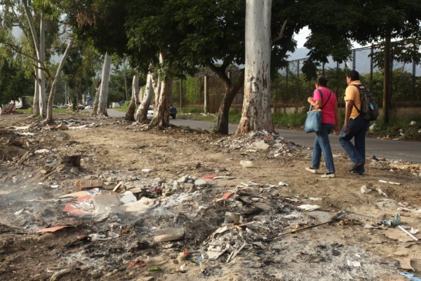 Bordos de San Pedro Sula convertidos en basureros