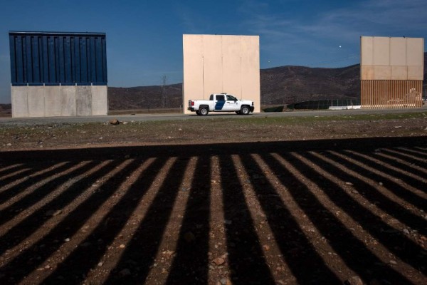 Gobierno de EEUU al borde del cierre por el muro en la frontera