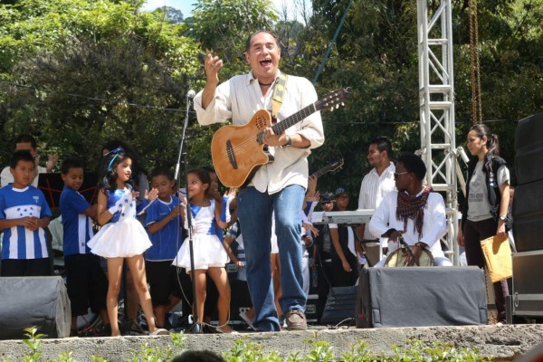 'Honduras Canta' rendirá homenaje a Guillermo Anderson