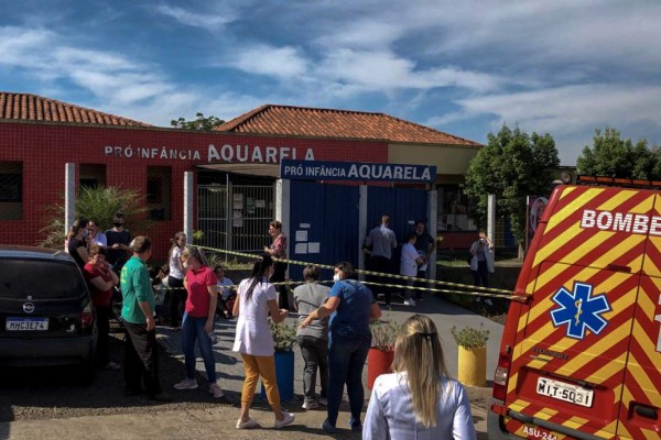 Hombre entra a una guardería y mata a puñaladas a tres niños y dos profesores en Brasil