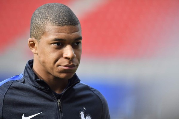 Fichar a Mbappé le costaría hasta 216 millones al Madrid, según 'L'Équipe'