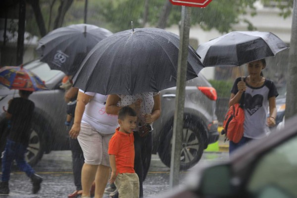 Clima fresco y lluvias para el norte de Honduras