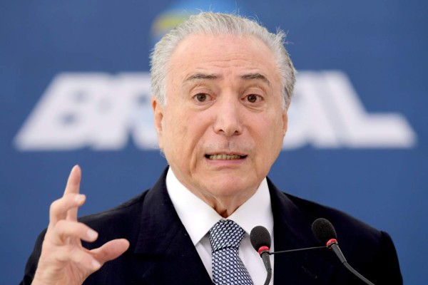 Denuncia 'maniobras” del Congreso brasileño para evitar castigo por Petrobras