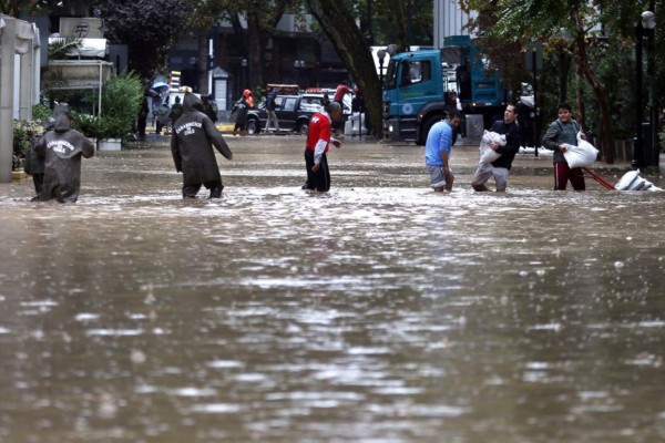 Lluvias dejan unos 1.770 desplazados y 27 sectores incomunicados en R.Dominicana