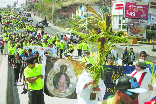 Jornada Juvenil de Ramos unió a más de 5,000 católicos