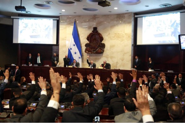 TSC da 30 días a diputados para justificar fondo departamental