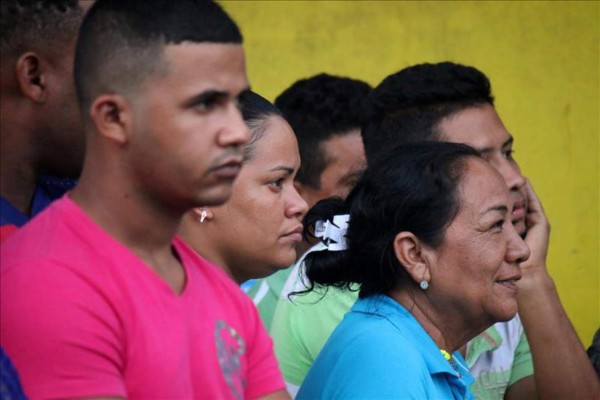 El Salvador ayudará a migrantes cubanos tras llamado del Papa   