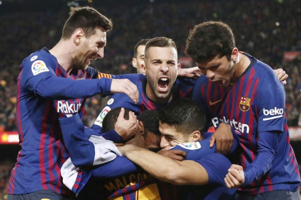 Barcelona venció al Atlético y acaricia el título de la Liga Española
