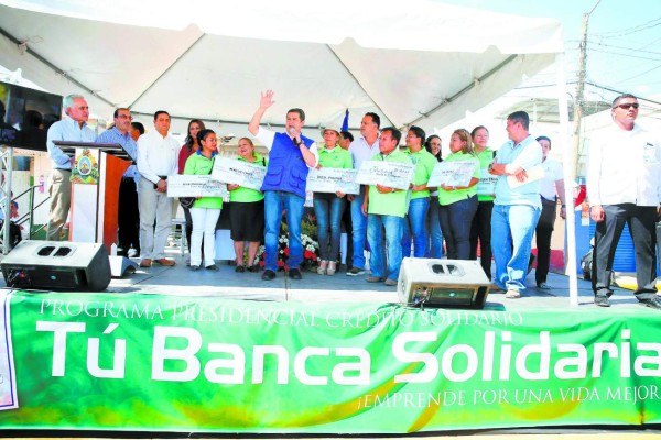 Gobierno amplía iniciativa Tu Banca Solidaria a L430 millones
