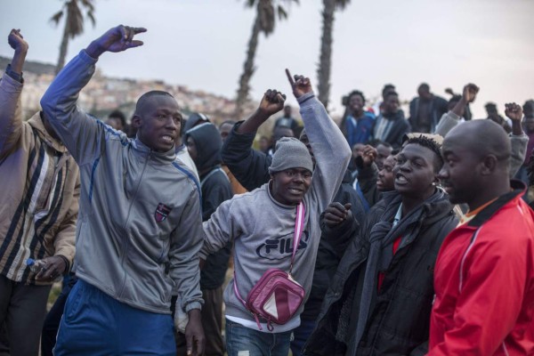 Nuevo intento de asalto masivo a frontera española de Melilla desde Marruecos