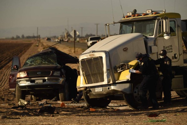 ICE investiga accidente que dejó 13 inmigrantes muertos en California