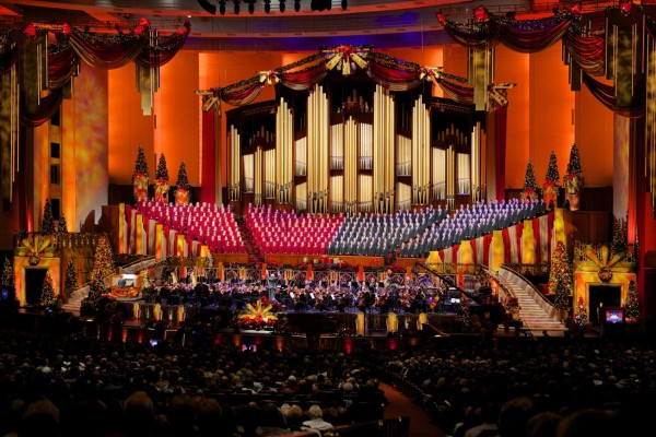 Mormona renuncia a su coro para evitar cantar en juramentación de Trump