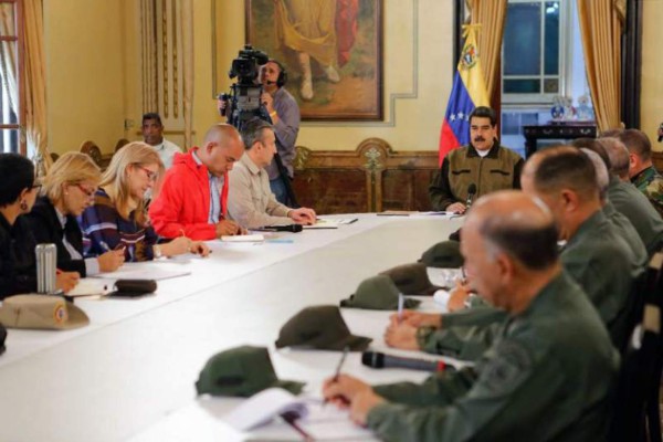 Nicolás Maduro reforma gabinete ante ofensiva de Juan Guaidó