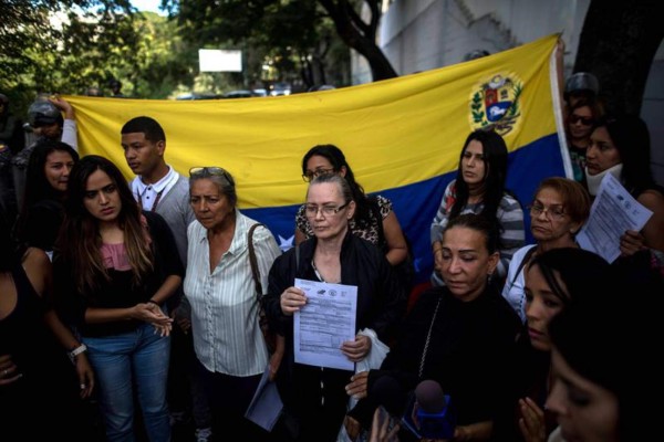 Venezolanos honran a Óscar Pérez y repudian la operación policial