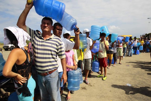 El mundo se moviliza para levantar a Ecuador