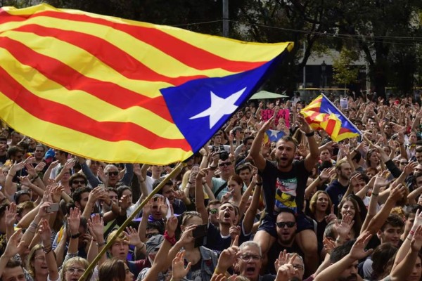 Huelga general en Cataluña por la actuación policial durante el referéndum