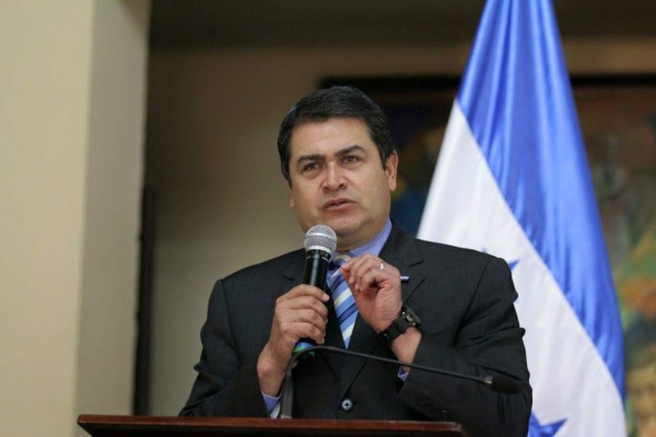 Presidente de Honduras inicia diálogo contra la corrupción