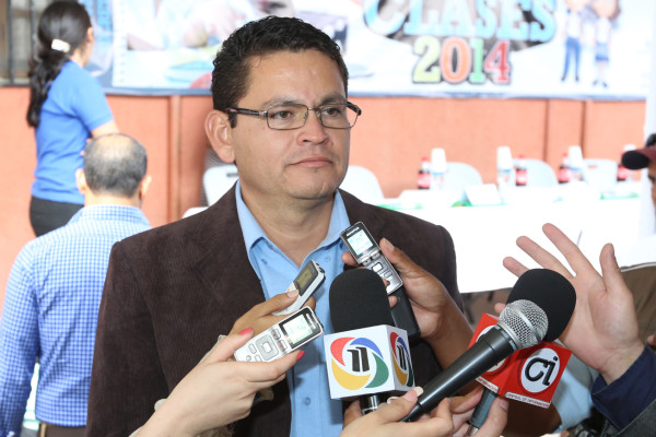 Maestros de Honduras avalan un nuevo sistema para nivelación de sueldos y salarios