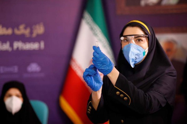 Irán comienza los ensayos clínicos de su primera vacuna contra el covid-19
