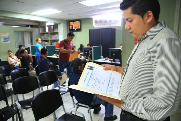 Administración, carrera con más desempleados