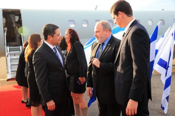 Juan Orlando Hernández llega a Israel