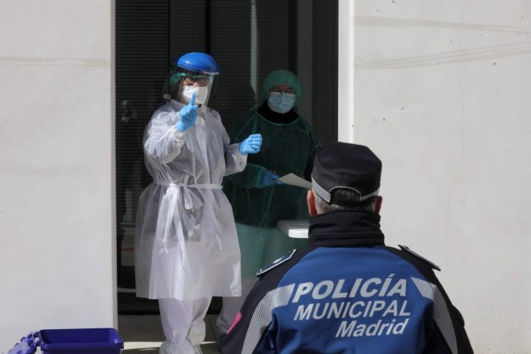 Coronavirus en España: 'se está muriendo gente que se podría salvar', dicen sanitarias