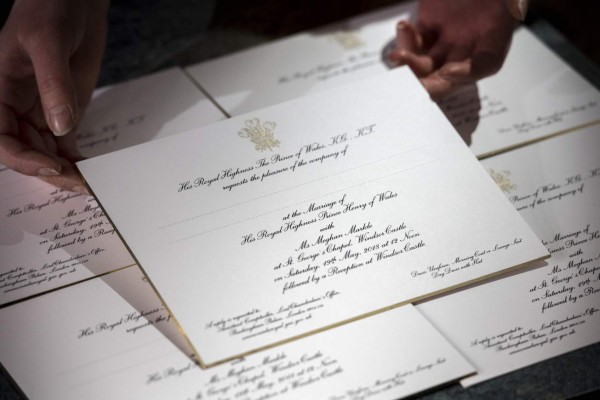 Envían las invitaciones a la boda del príncipe Enrique y Meghan