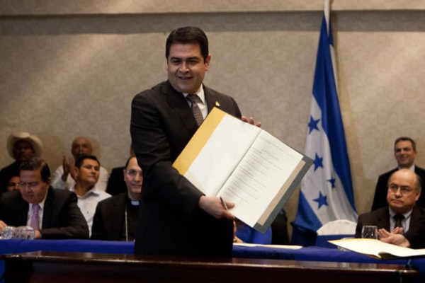 Presidente de Honduras aún no nombra a 21 funcionarios