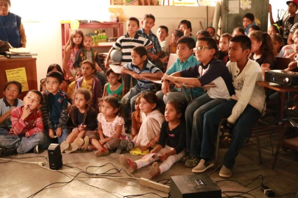 Informan sobre zika con cine comunitario en Comayagua