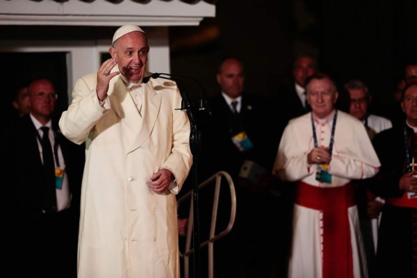 El Papa visita hoy Medellín para celebrar misa y reunirse con religiosos