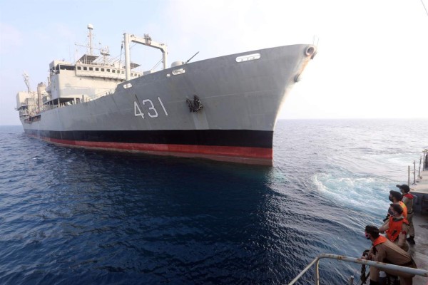 EEUU vigila buques de guerra iraníes que parecen llevar armas a Venezuela