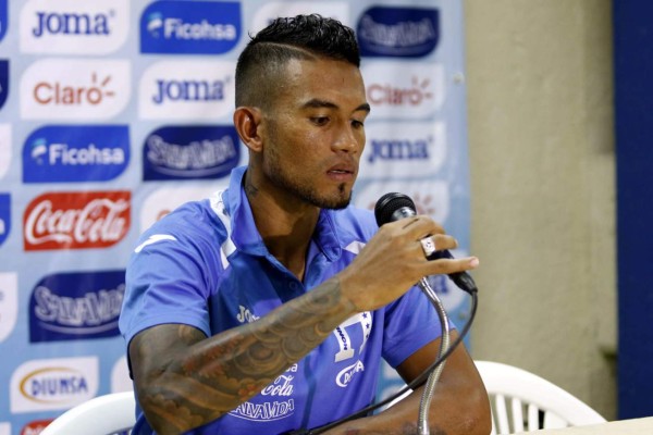 Carlos Discua está dispuesto a jugar como creativo en la Selección de Honduras
