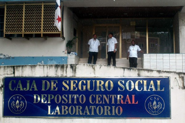 Condenan a cinco personas en Panamá por envenenamiento masivo con jarabe