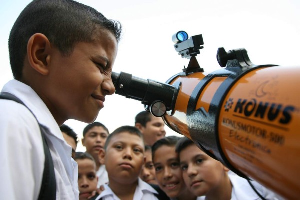 Honduras disfrutará eclipse total de Luna desde este lunes