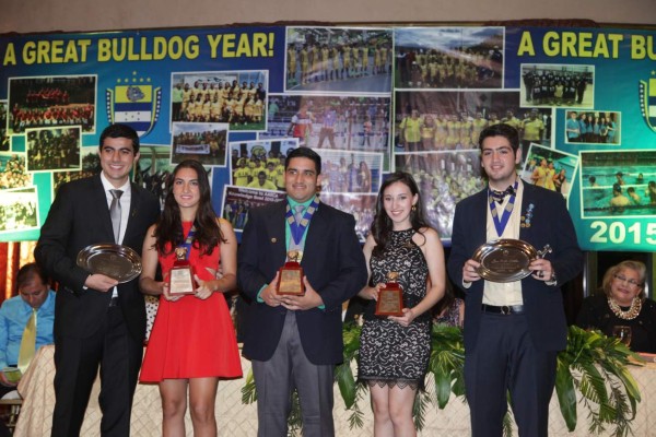 Bulldog Award 2016 de la Escuela Internacional Sampedrana