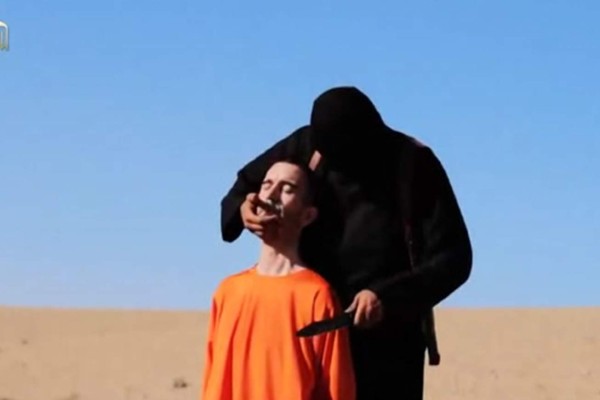 Terroristas de Isis decapitan a su tercer rehén en un mes