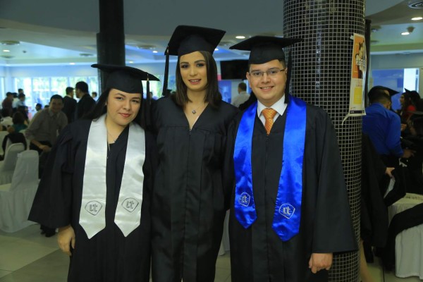 Unitec celebra su primera graduación del año