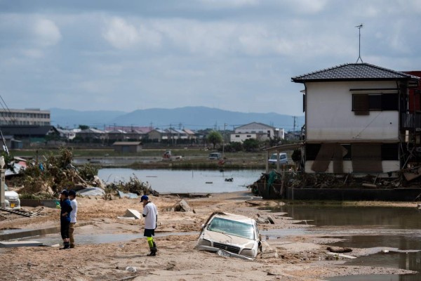 Japón: Aumentan a 156 los muertos por lluvias y sigue la búsqueda de supervivientes