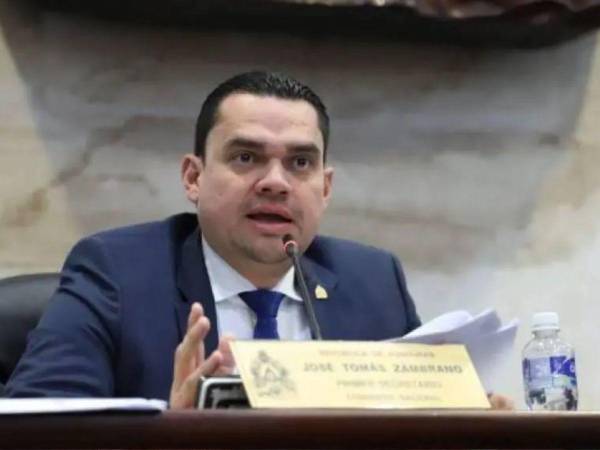 Tomás Zambrano, presidente del Congreso Nacional.