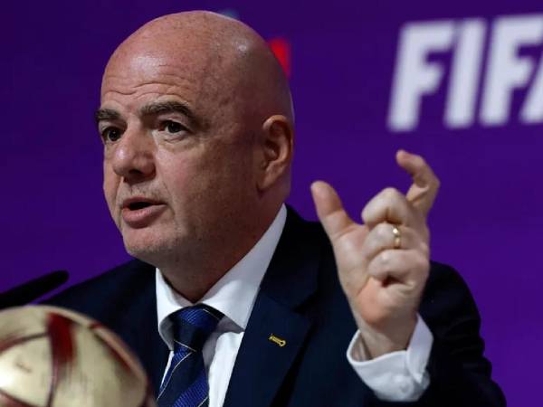 Infantino y la FIFA fueron cuestionados al querer privatizar la Copa del Mundo.
