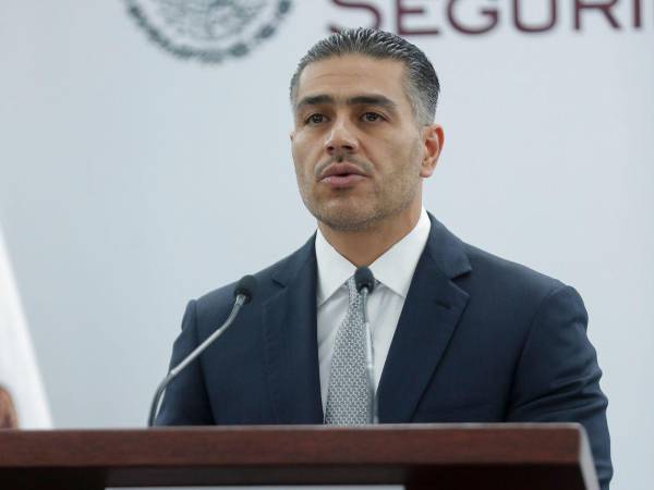 El secretario de Seguridad y Protección Ciudadana, Omar García Harfuch, habla durante una rueda de prensa este martes, en la Ciudad de México.